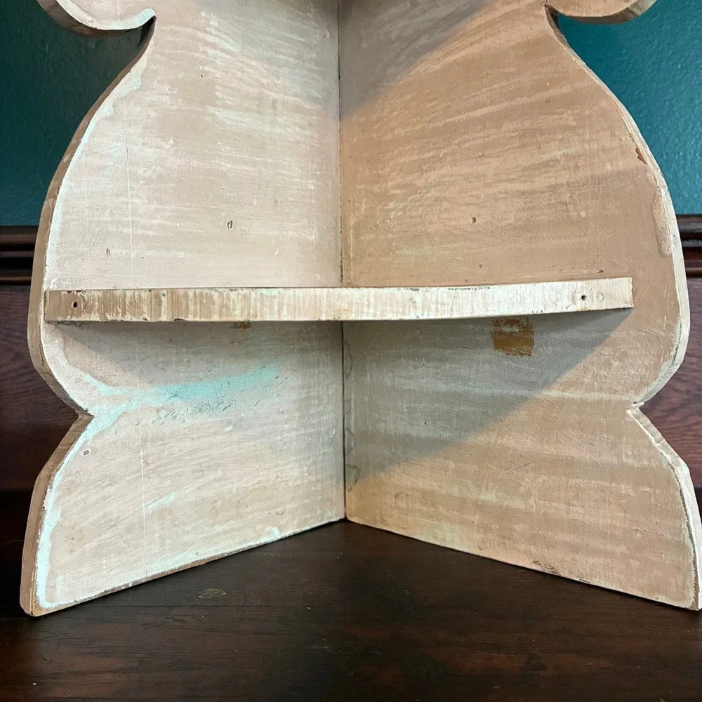 Vintage Rustic Wood Corner Shelf Scalloped 3 Tier Primitive Wall Decor 25 Inch